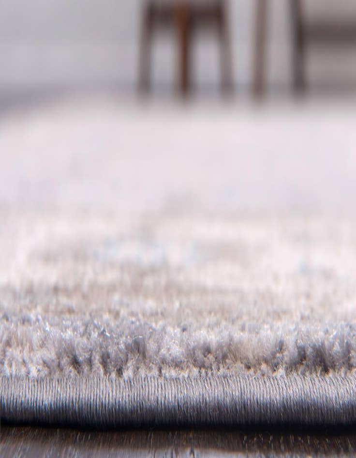 Detail image of  7' x 10' Viola Rug