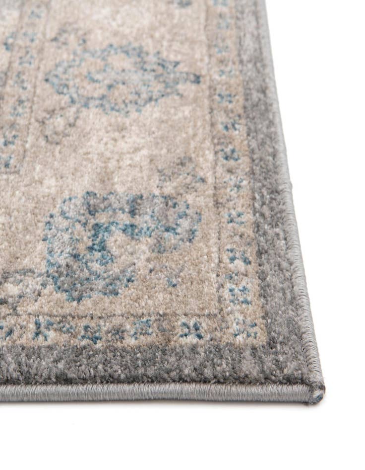 Detail image of  2' x 3' Viola Rug