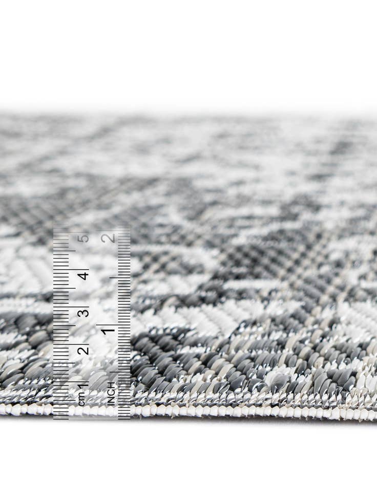 Detail image of  7' 10 x 10'  Washable Vista Breeze Indoor / Outdoor Rug