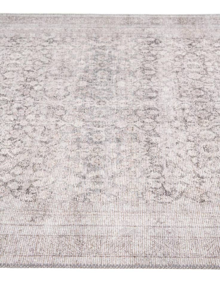 Detail image of  4' x 5' 10 Yara Rug