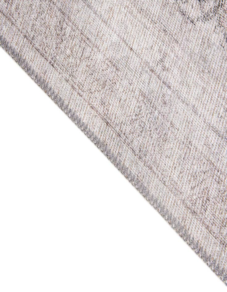 Detail image of  4' x 5' 10 Yara Rug