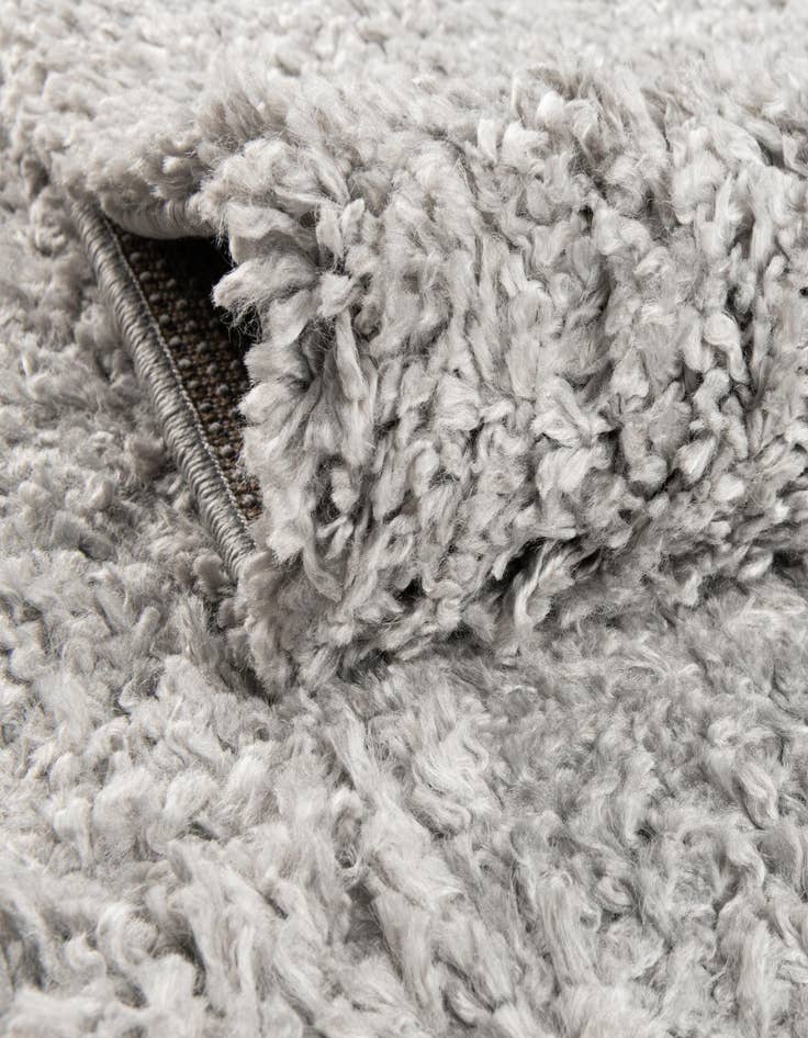 Detail image of  5' 3 x 7' 7 Zermatt Shag Rug