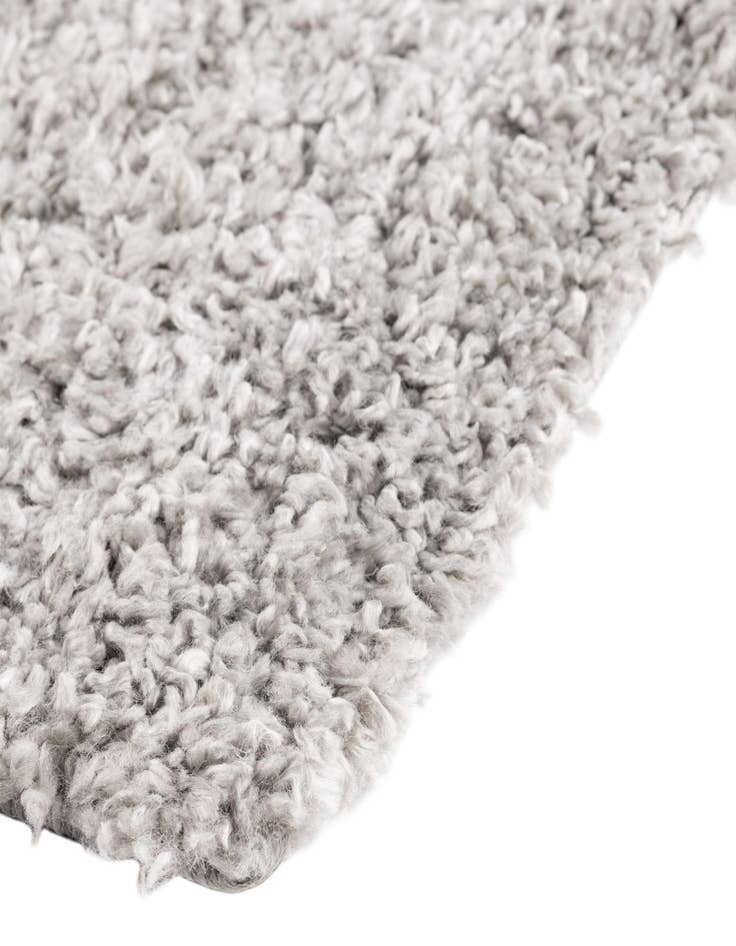 Detail image of  2' x 3' 7 Zermatt Shag Rug