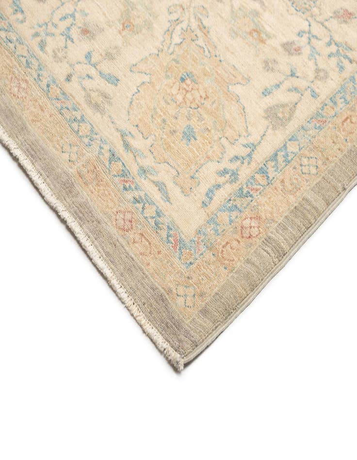 Detail image of  8' 10 x 12' 1 Ziegler Rug