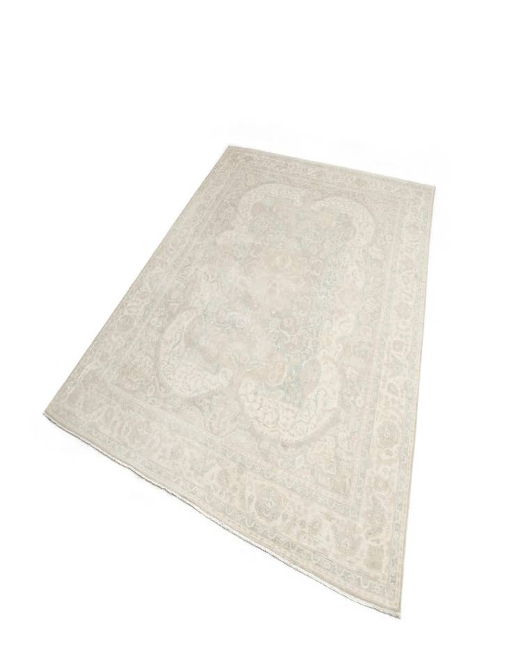 Detail image of  7' 11 x 9' 7  Hand Knotted Ziegler Rug