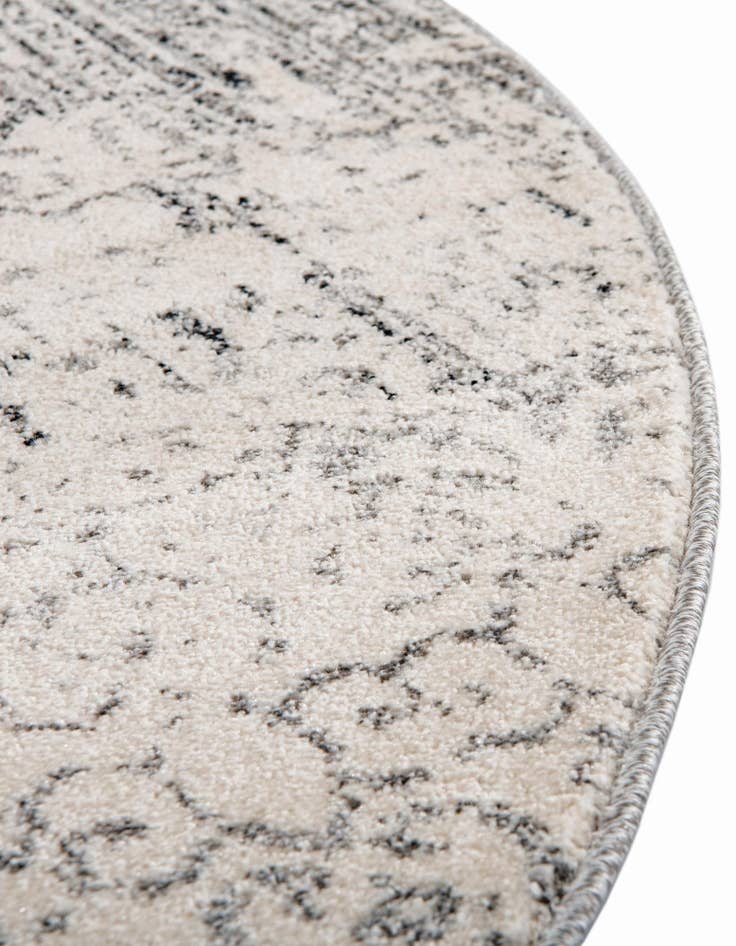 Detail image of  7' 10 x 7' 10 Angelica Round Rug