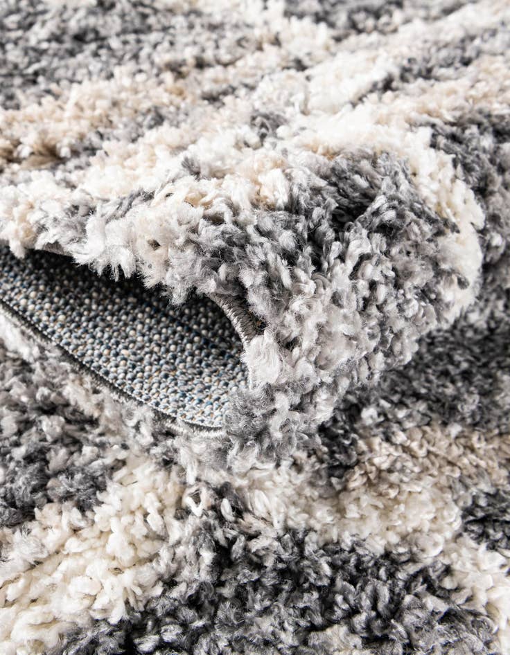 Detail image of  3' 3 x 3' 3 Athena Shag Round Rug