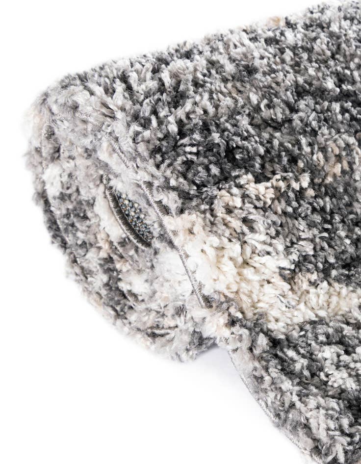 Detail image of  3' 3 x 3' 3 Athena Shag Round Rug