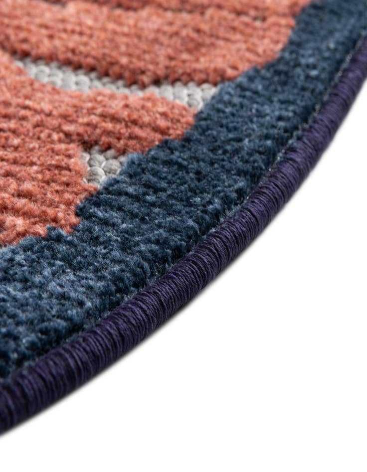 Detail image of  5' 3 x 5' 3  Washable Belize Indoor / Outdoor Round Rug