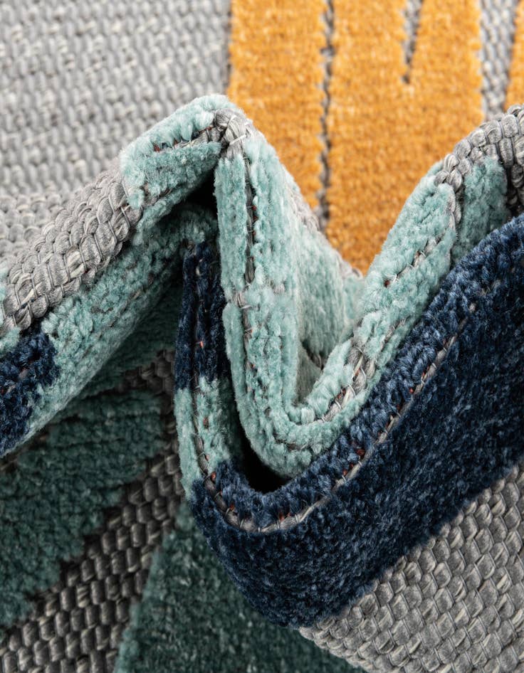 Detail image of  5' 3 x 5' 3  Washable Belize Indoor / Outdoor Round Rug