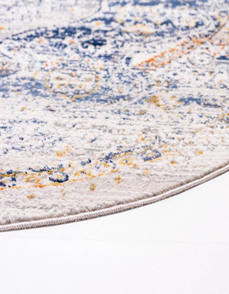 Detail image of  3' 7 x 3' 7 Budapest Round Rug