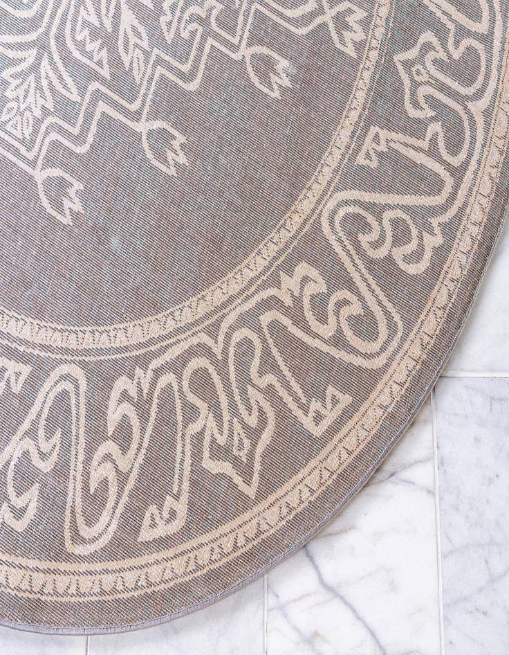 Detail image of  8' x 8' Delilah Round Rug