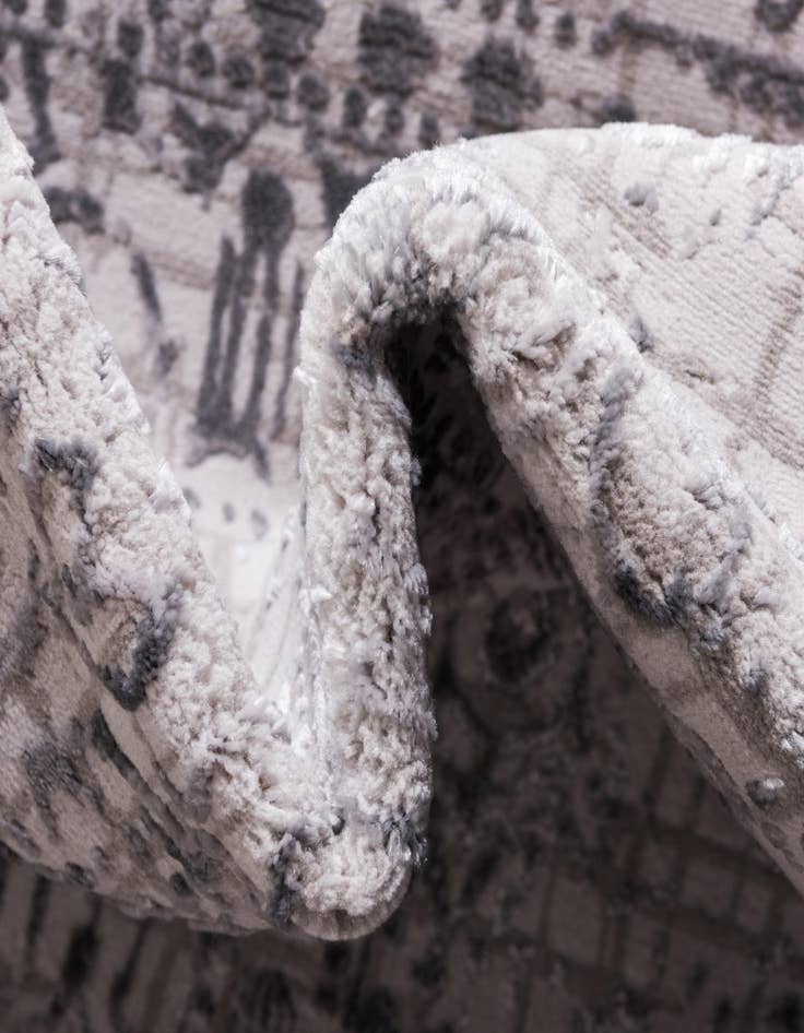 Detail image of  5' 3 x 5' 3 Derbyshire Round Rug