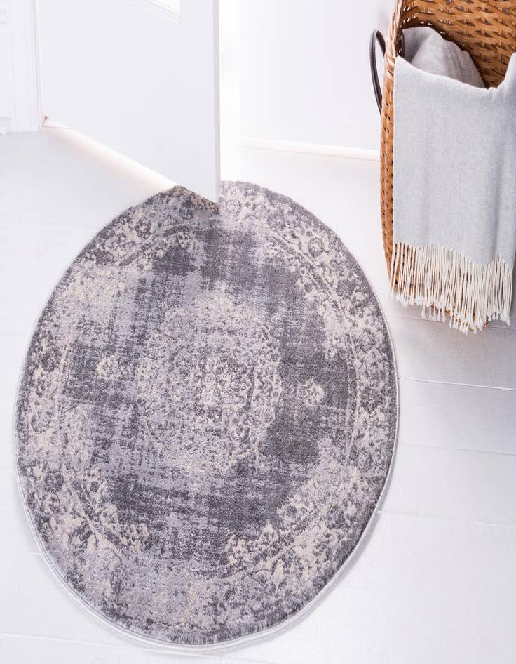 Detail image of  3' 3 x 3' 3 Estate Round Rug