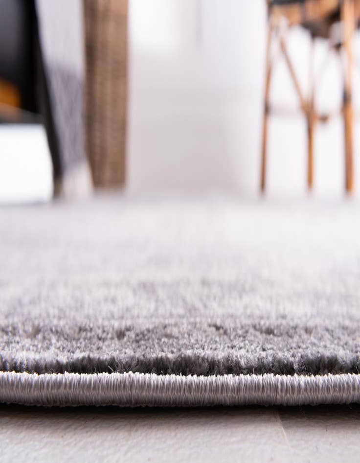 Detail image of  3' 3 x 3' 3 Estate Round Rug