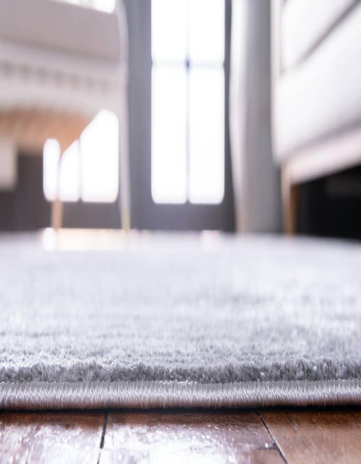 Detail image of  3' 3 x 3' 3 Estate Round Rug