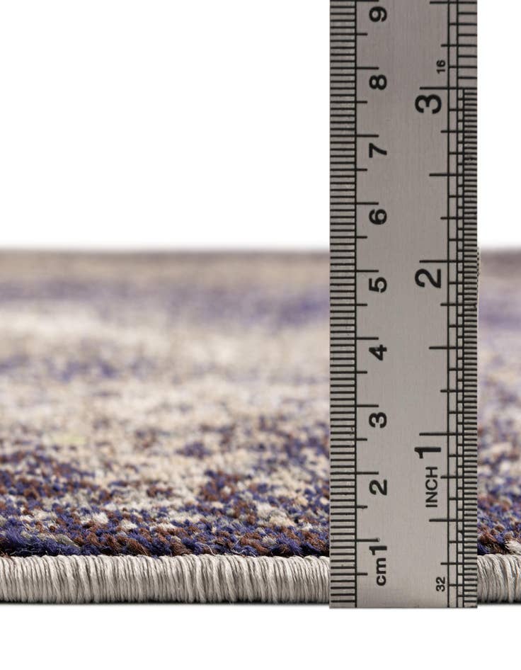 Detail image of  7' 10 x 7' 10  Washable Haerfest Round Rug