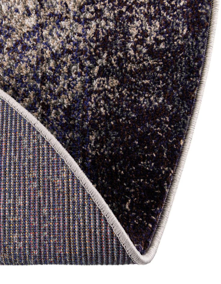 Detail image of  7' 10 x 7' 10  Washable Haerfest Round Rug