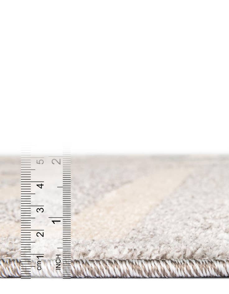 Detail image of  7' 10 x 7' 10 Hera Round Rug