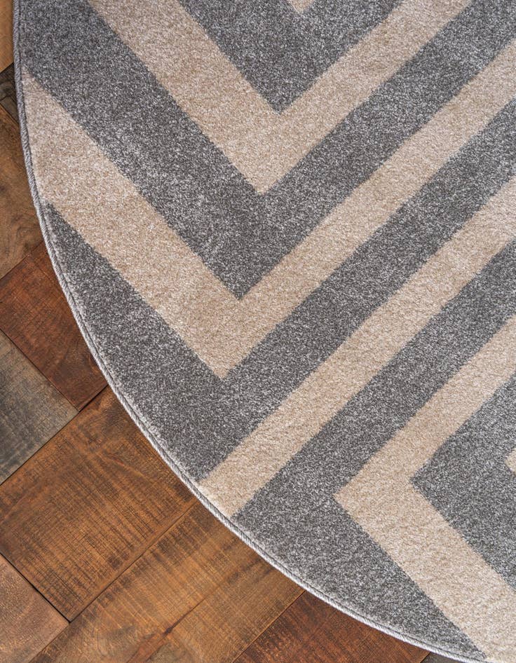 Detail image of  7' 10 x 7' 10 Hera Round Rug