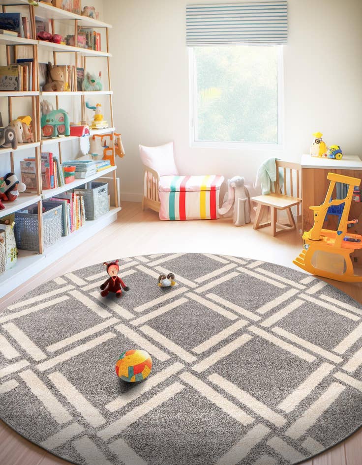 Detail image of  8' x 8' Lattice Round Rug