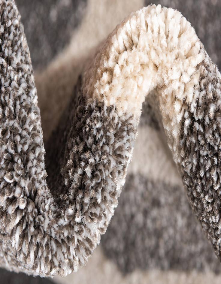 Detail image of  8' x 8' Lattice Round Rug