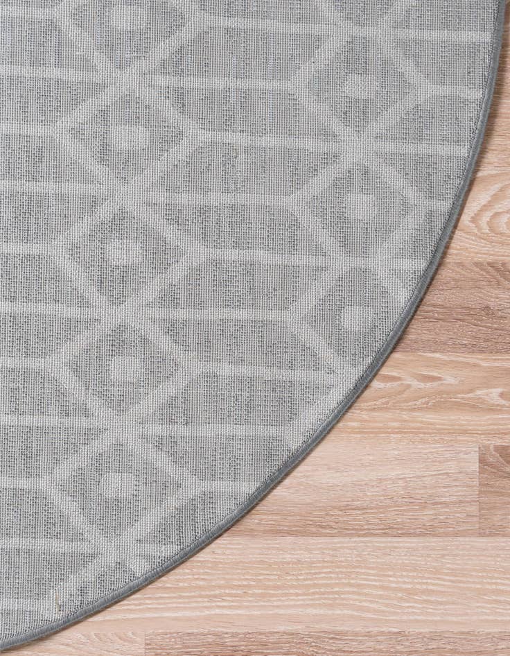 Detail image of  7' x 7' Lattice Trellis Round Rug