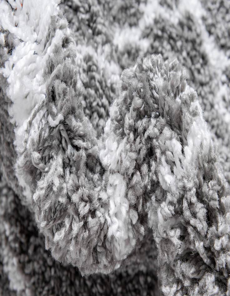 Detail image of  5' x 5' Moroccan Shag Round Rug