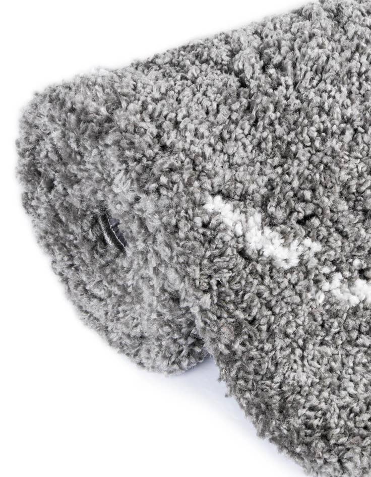 Detail image of  5' x 5' Moroccan Shag Round Rug