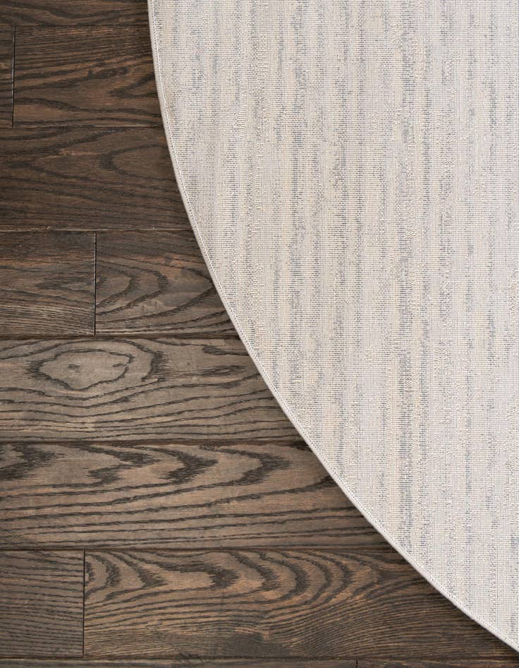 Detail image of  7' x 7' Oasis Round Rug