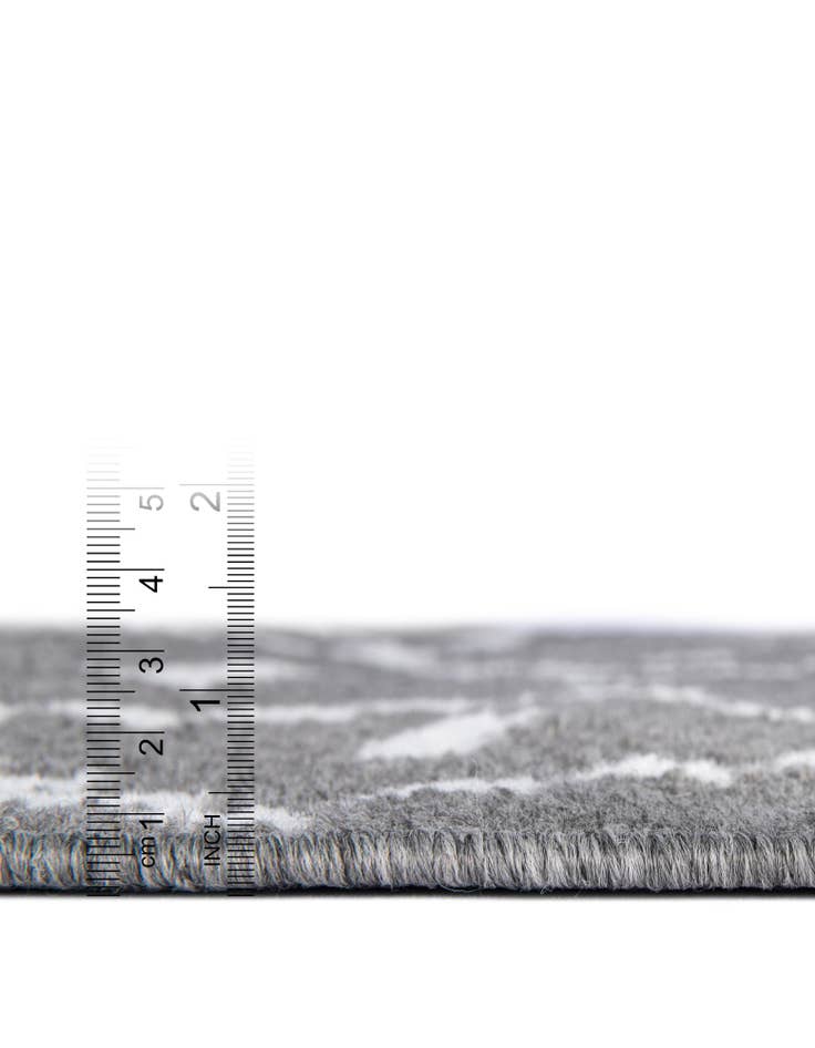 Detail image of  7' 10 x 7' 10 Oslo Round Rug