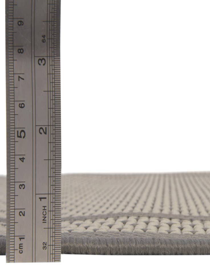 Detail image of  6' x 6'  Washable Border Indoor / Outdoor Round Rug