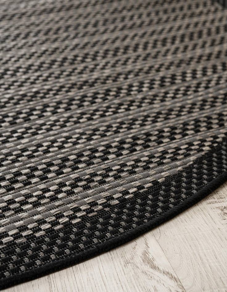 Detail image of  6' x 6'  Washable Border Indoor / Outdoor Round Rug