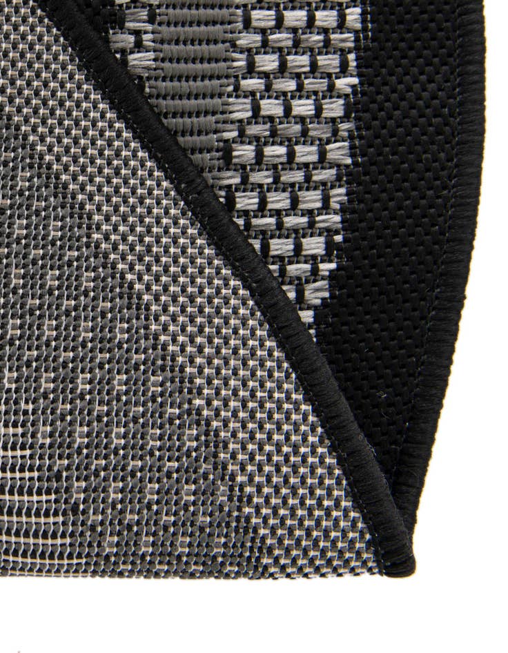 Detail image of  5' 3 x 5' 3  Washable Border Indoor / Outdoor Round Rug