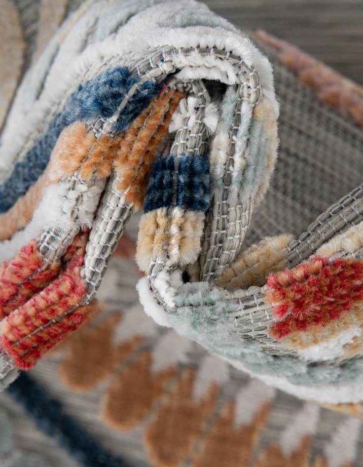 Detail image of  8' 2 x 8' 2  Washable Botanical Indoor / Outdoor Round Rug