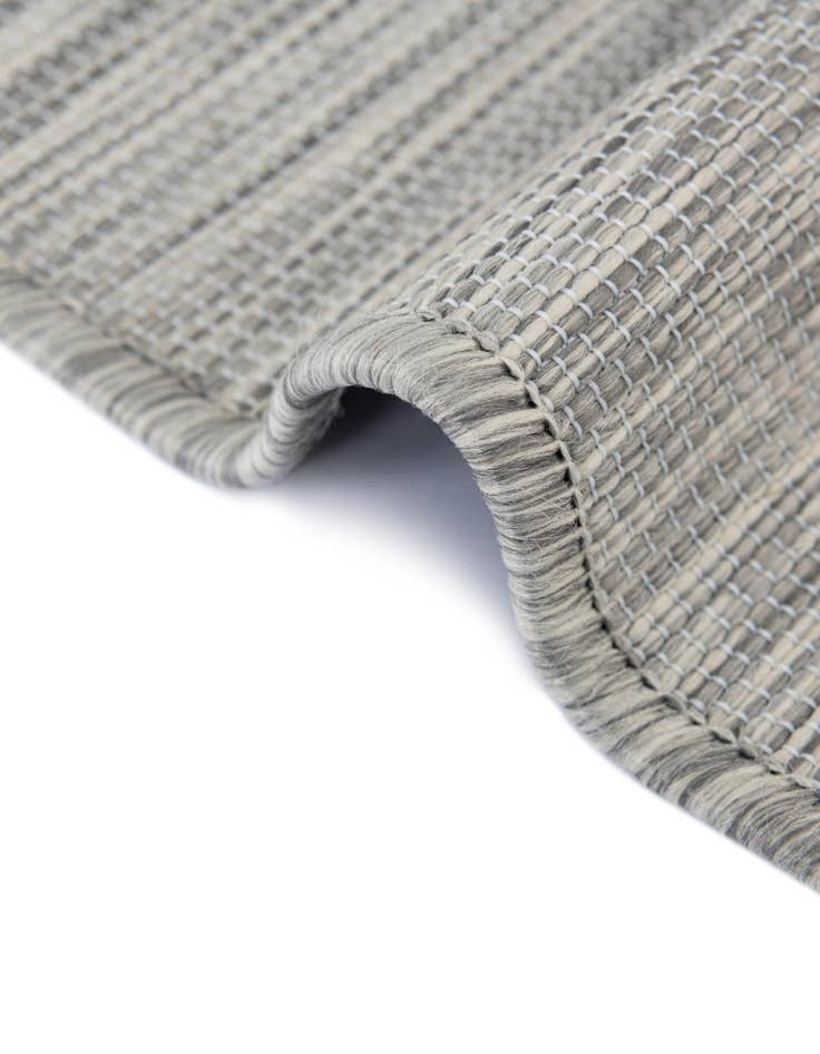 Detail image of  8' 2 x 8' 2  Washable Botanical Indoor / Outdoor Round Rug