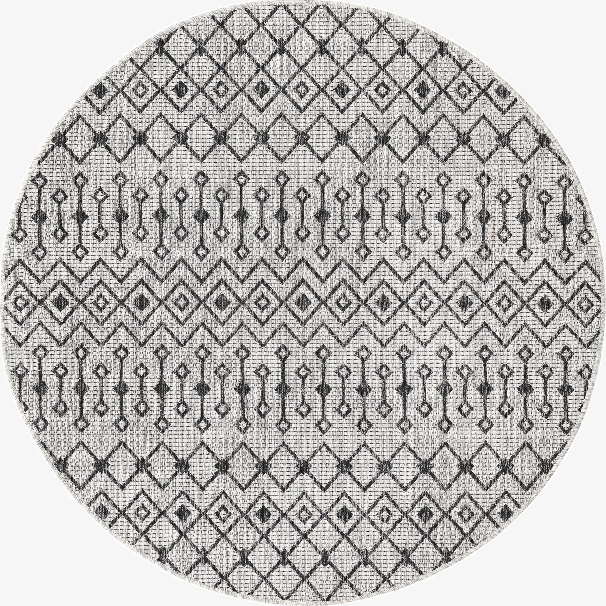  5' 3 x 5' 3  Washable Lattice Indoor / Outdoor Round Rug