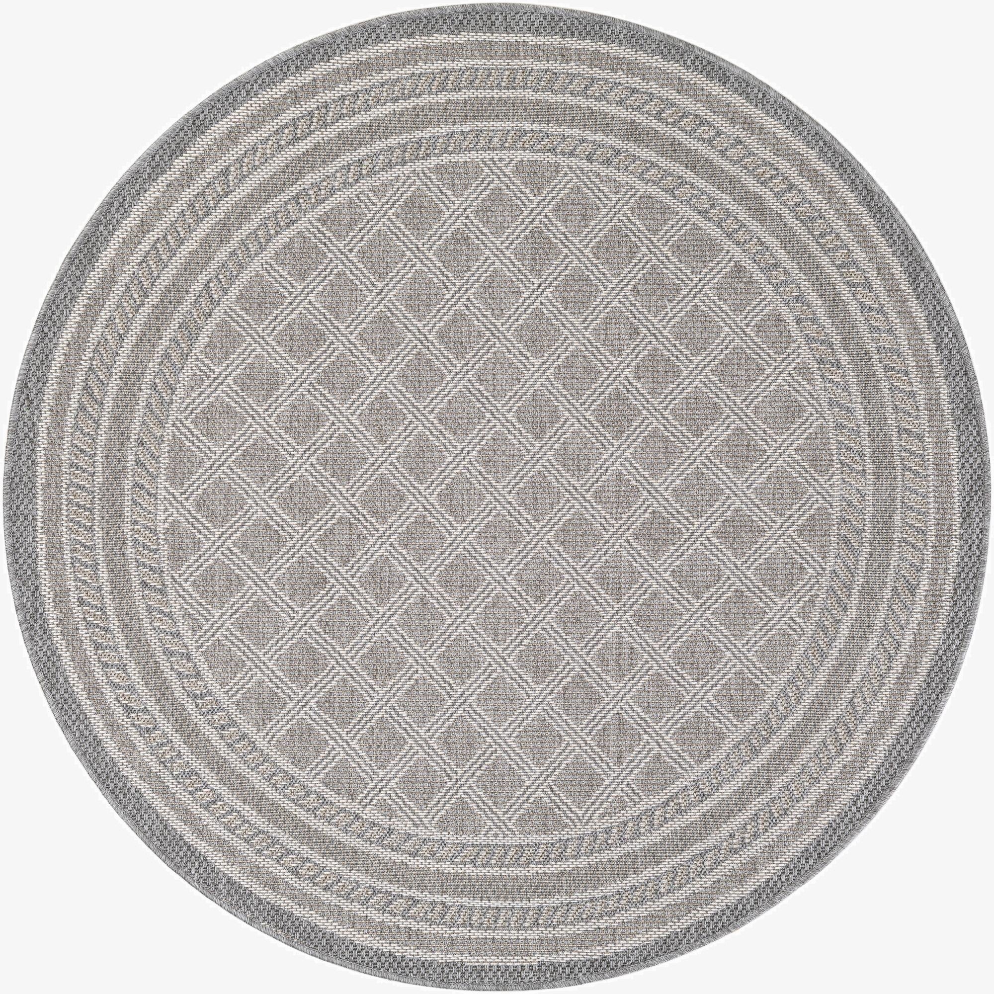  5' 1 x 5' 1  Washable Lattice Indoor / Outdoor Round Rug