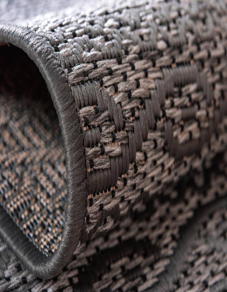 Detail image of  6' x 6'  Washable Modern Indoor / Outdoor Round Rug