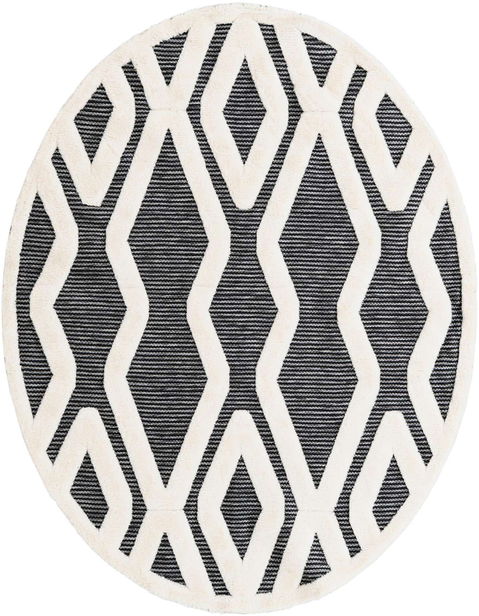 A round 6' gray and white rug with a bold geometric pattern of interlocking diamonds, suitable for a living room or patio.