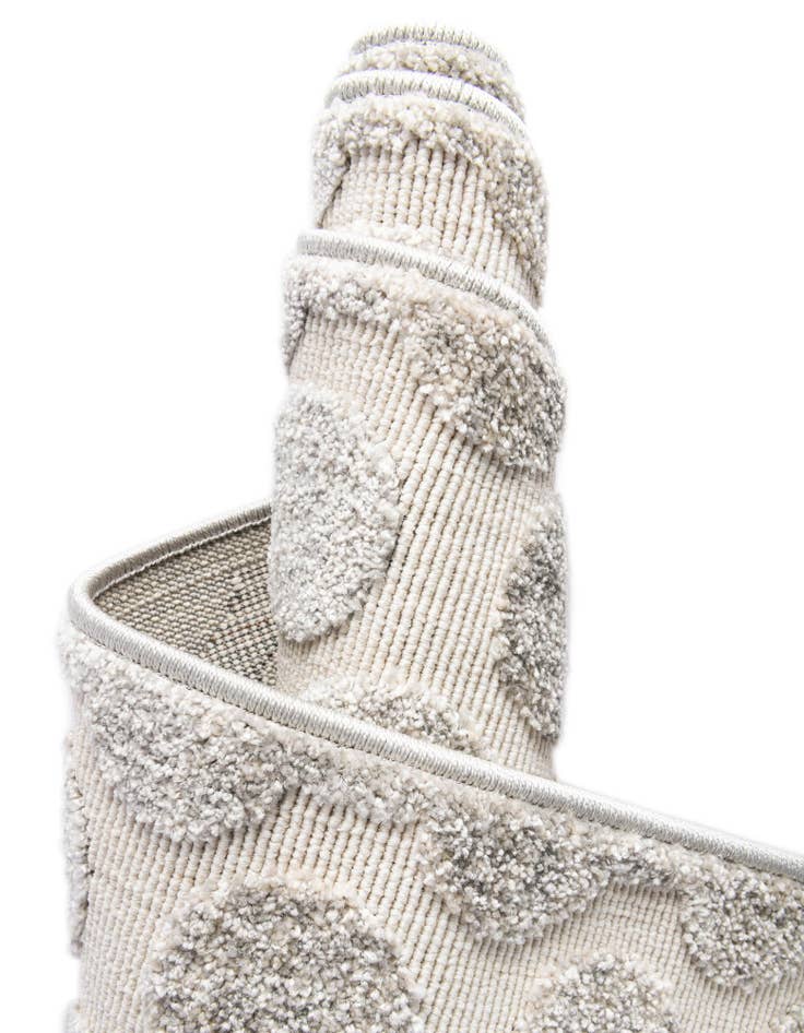 Detail image of  5' x 5'  Washable Sabrina Soto Indoor / Outdoor Round Rug