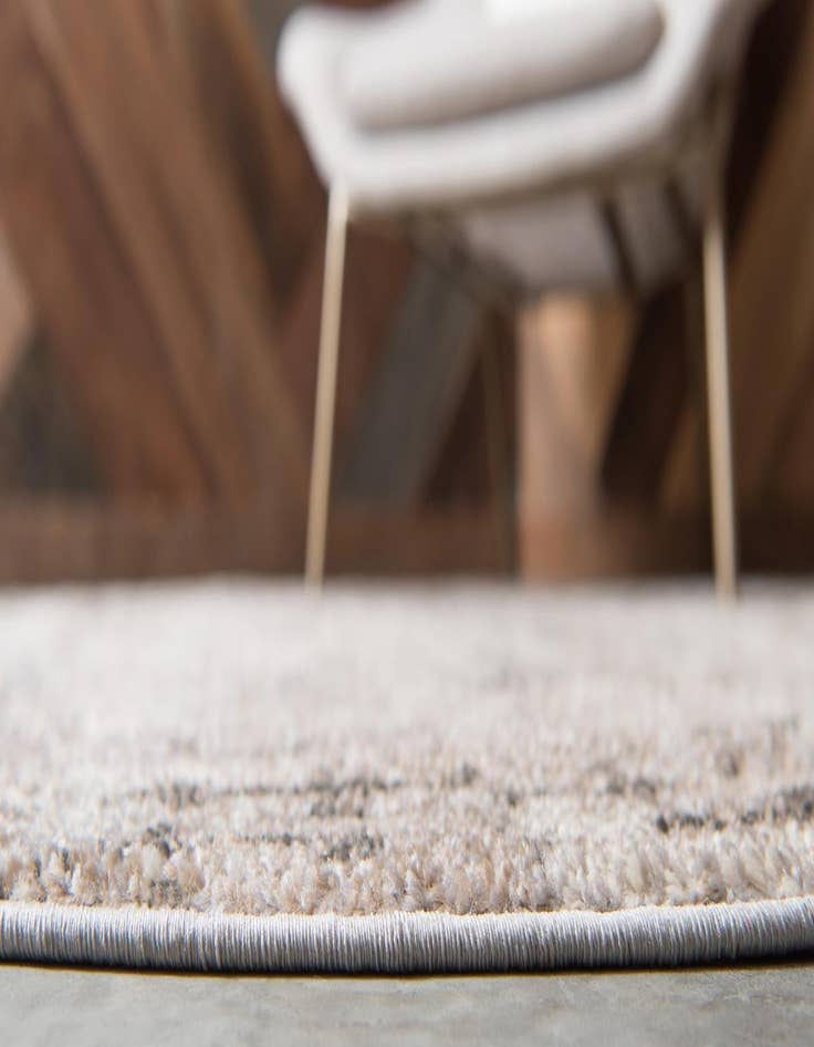 Detail image of  6' x 6'  Washable Theia Round Rug