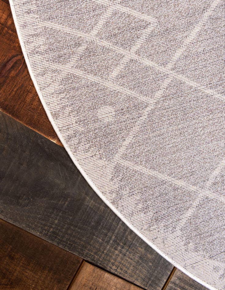 Detail image of  3' 3 x 3' 3 Titania Round Rug