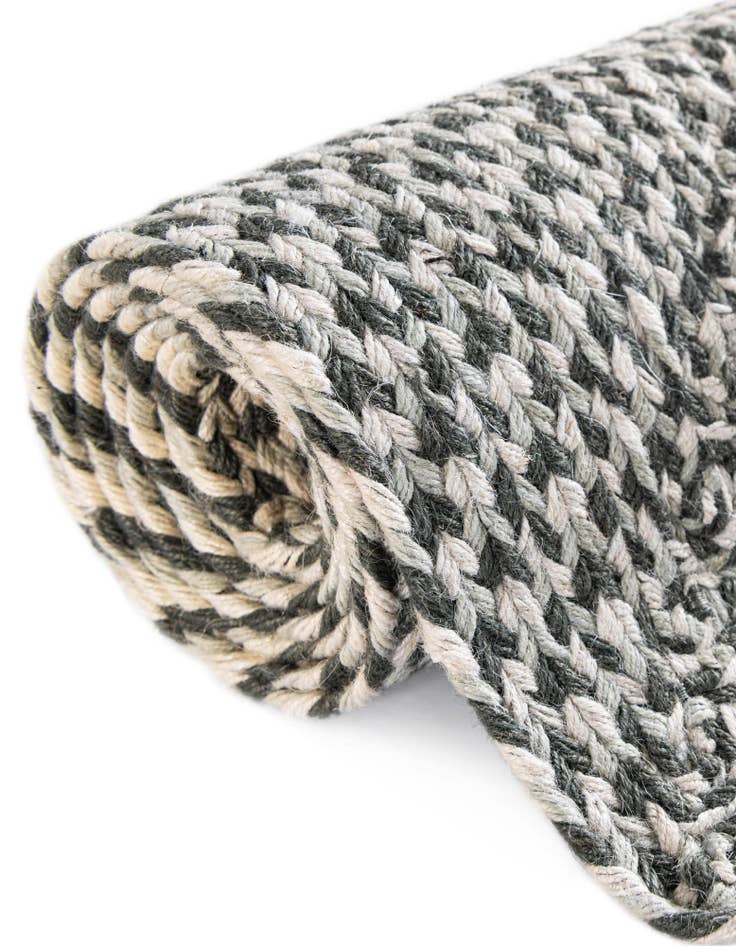Detail image of  2' x 2'  Hand Tweed Braided Jute Round Rug