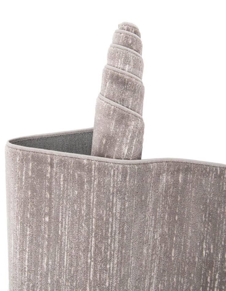 Detail image of Jill Zarin 5' 3 x 5' 3 Uptown Madison Avenue Round Rug