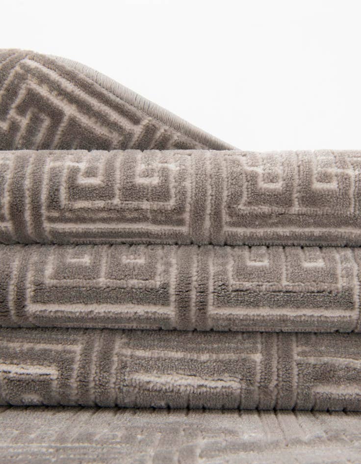 Detail image of Jill Zarin 5' 3 x 5' 3 Uptown Park Avenue Round Rug