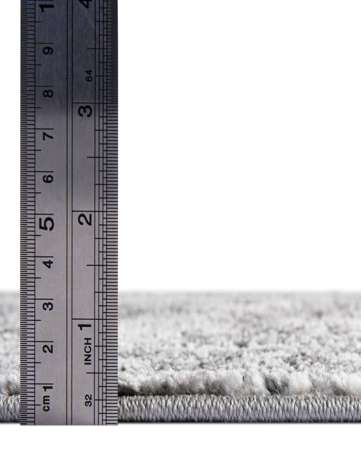 Detail image of  3' 3 x 3' 3 Veneto Round Rug