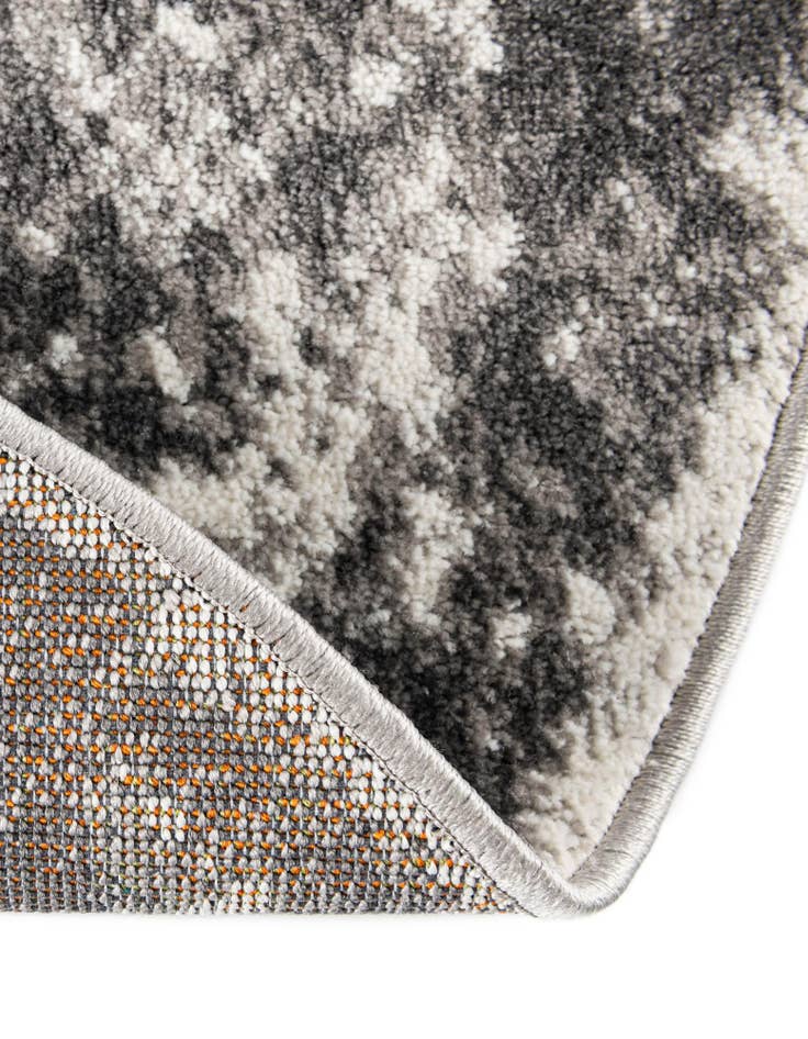 Detail image of  3' 3 x 3' 3 Veneto Round Rug