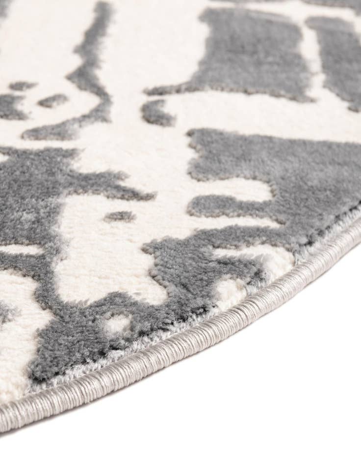 Detail image of  4' x 4' Vince Camuto Round Rug