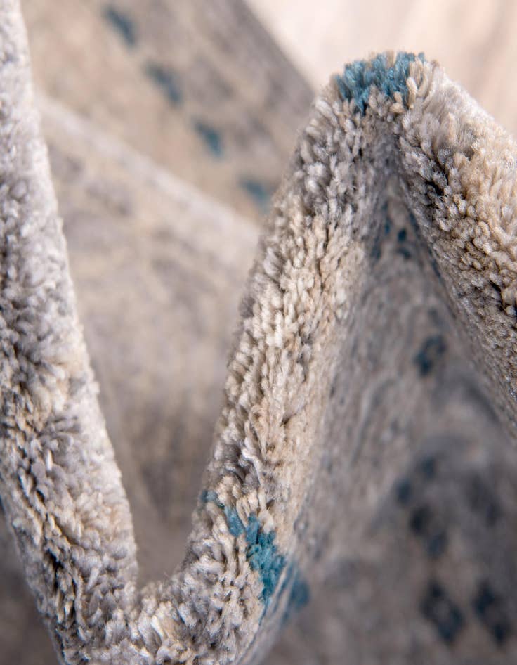 Detail image of  4' x 4' Viola Round Rug